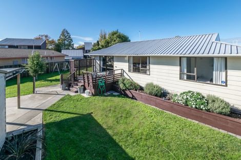 Photo of property in 5 Leech Place, Rangiora, 7400