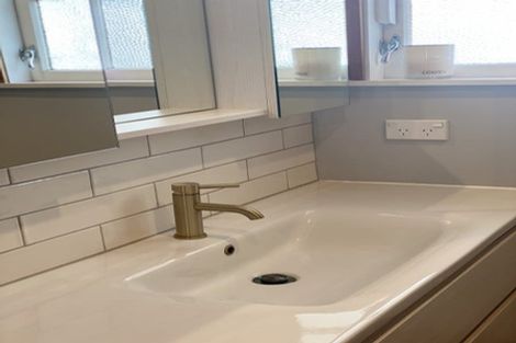 Photo of property in 16 Bellevue Road, Woburn, Lower Hutt, 5010