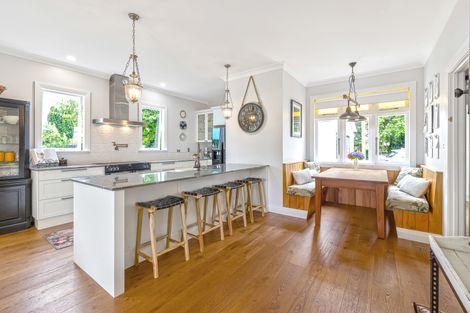 Photo of property in 43 Princes Street, Cambridge, 3434