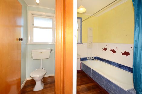 Photo of property in 6 Hanlon Street, Halfway Bush, Dunedin, 9010