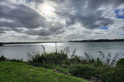 Photo of property in 1 Waimanawa Lane, Waiuku, 2123