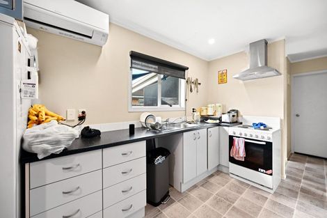 Photo of property in 117 Avalon Drive, Nawton, Hamilton, 3200