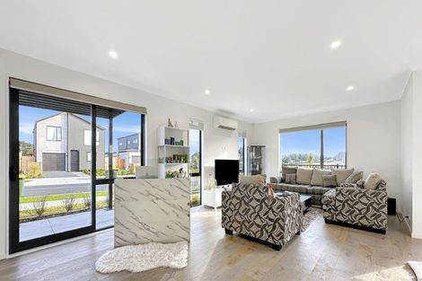Photo of property in 20 Kilcadden Drive, Flat Bush, Auckland, 2019