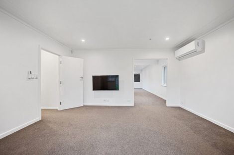 Photo of property in 24 Godley Road, Green Bay, Auckland, 0604