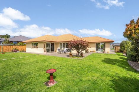 Photo of property in 22 Ludlam Way, Otaki, 5512