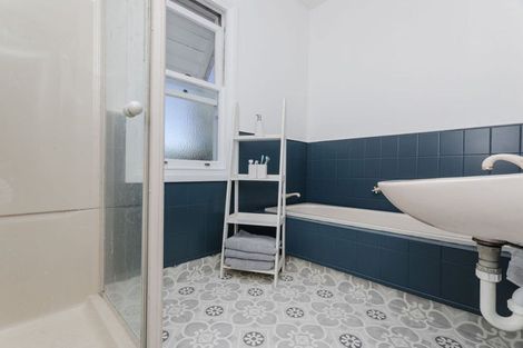 Photo of property in 2 Aerodrome Road, Dannevirke, 4972