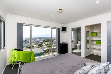 Photo of property in 20 Findlay Street, Moturoa, New Plymouth, 4310