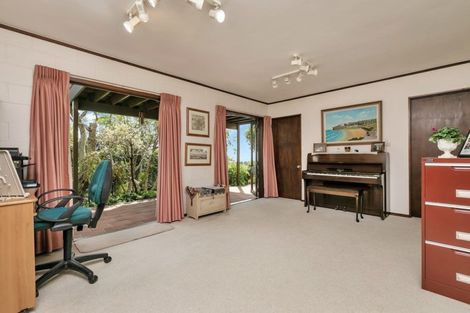 Photo of property in 7 Galaxy Drive, Mairangi Bay, Auckland, 0630