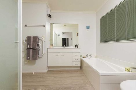 Photo of property in 2 Milton Road, Orewa, 0931