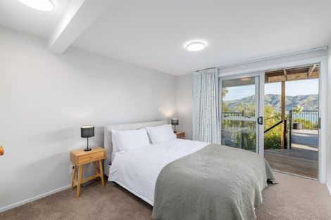 Photo of property in 21 Te Ara Crescent, Diamond Harbour, Lyttelton, 8971