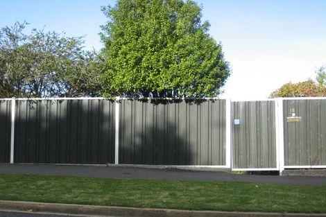 Photo of property in 15 Seaview Terrace, Kew, Dunedin, 9012