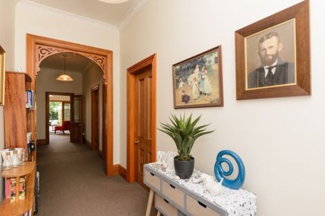 Photo of property in 102 Arthur Street, Blenheim, 7201