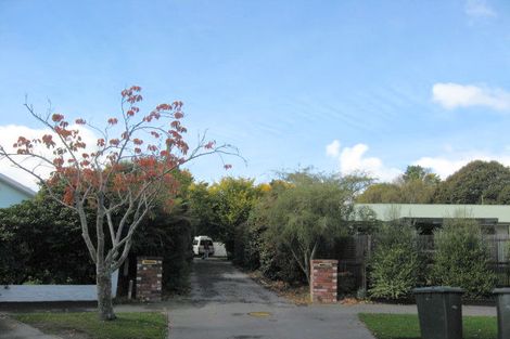 Photo of property in 17 Seagrave Place, Ilam, Christchurch, 8041