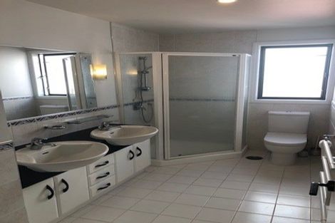 Photo of property in 132 Harbour Village Drive, Gulf Harbour, Whangaparaoa, 0930