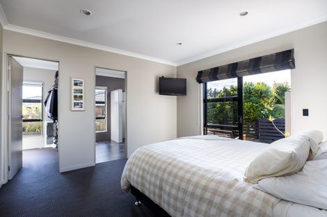 Photo of property in 69a Karamea Street, Whalers Gate, New Plymouth, 4310