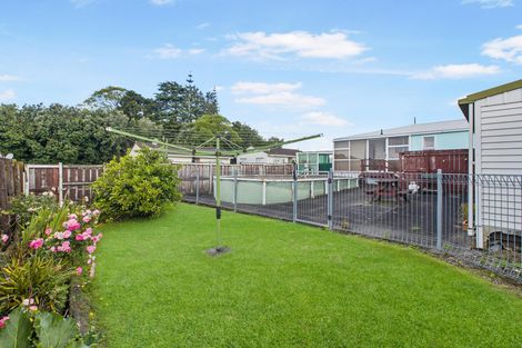 Photo of property in 16 Boundary Road, Clover Park, Auckland, 2019