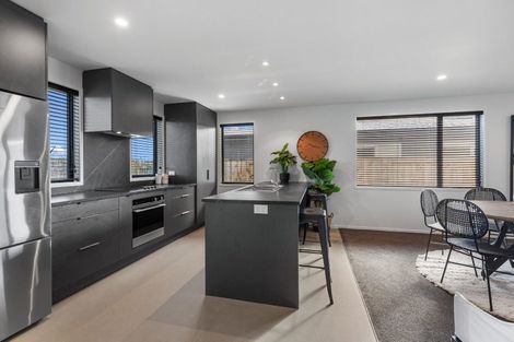 Photo of property in 32 Tamapahore Boulevard, Papamoa Beach, Papamoa, 3118