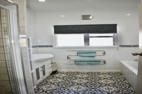 Photo of property in 14b Hariata Street, Otaki, 5512