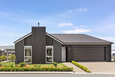 Photo of property in 13 Evergreen Parade, Rosehill, Papakura, 2113