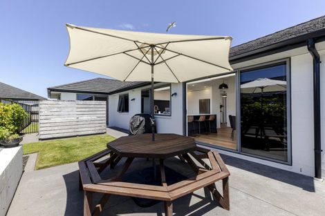 Photo of property in 22 Keene Drive, Bell Block, New Plymouth, 4312