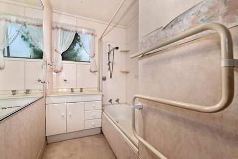 Photo of property in 4b Bata Place, Pomare, Rotorua, 3015