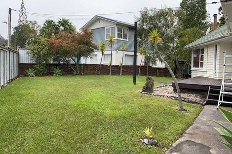 Photo of property in 5 Jonathan Place, Sunnynook, Auckland, 0620