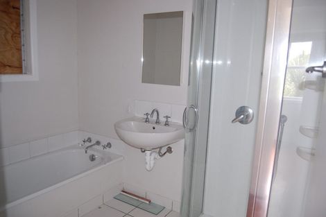 Photo of property in 960a Oneriri Road, Kaiwaka, 0573