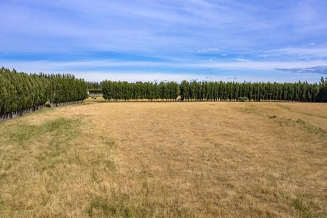 Photo of property in 10 Jelfs Road, Woodend Beach, Woodend, 7691