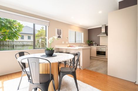 Photo of property in 6 Erlestoke Crescent, Churton Park, Wellington, 6037