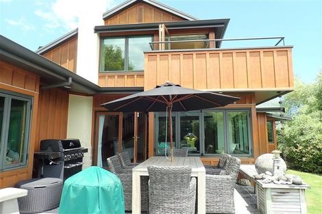 Photo of property in 20 Rainbow Drive, Rainbow Point, Taupo, 3330