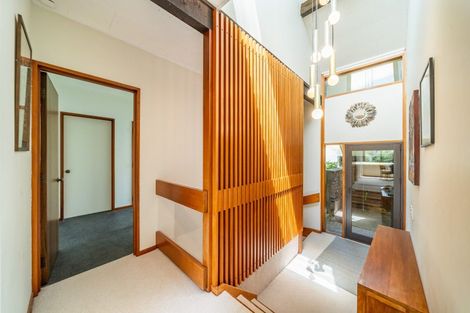 Photo of property in 13 Bayview Road, Paremata, Porirua, 5024