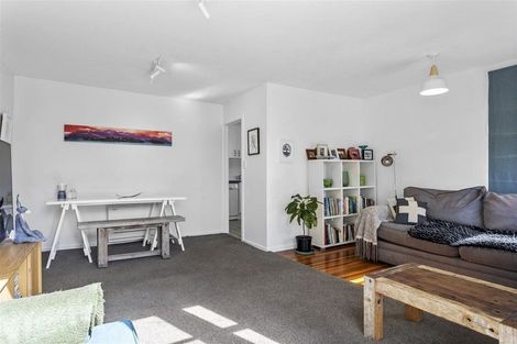 Photo of property in 27 Kiwi Avenue, Waikuku Beach, 7473