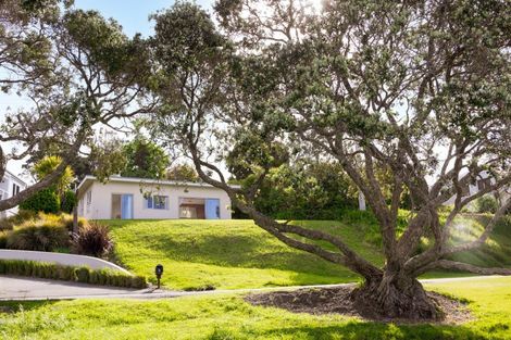 Photo of property in 16 Dalton Road, Snells Beach, 0920