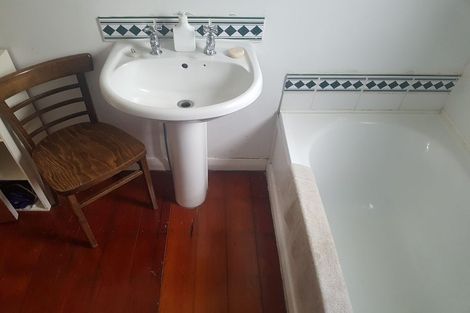 Photo of property in 108 Russell Terrace, Berhampore, Wellington, 6023