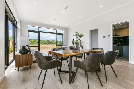 Photo of property in 38 Longshore Drive, Long Bay, Auckland, 0630