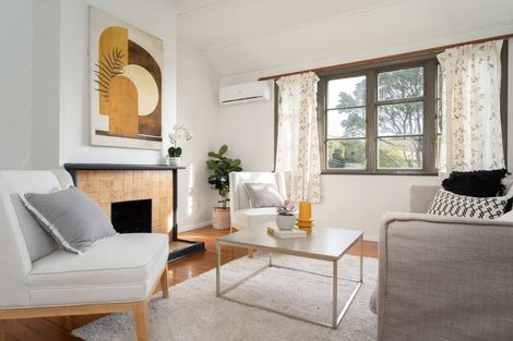 Photo of property in 29 Sidlaw Street, Strathmore Park, Wellington, 6022