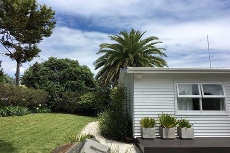 Photo of property in 1/18 Firth Road, Torbay, Auckland, 0630