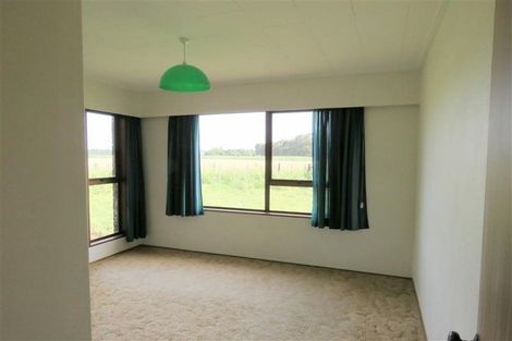 Photo of property in 46 Airport Drive, New Plymouth Airport, New Plymouth, 4373