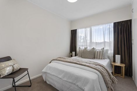 Photo of property in 7 Kathleen Street, Totara Vale, Auckland, 0627