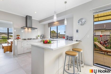 Photo of property in 45 Hadley Wood Drive, Wattle Downs, Auckland, 2103