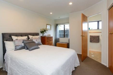 Photo of property in 22 Otatara Road, Taradale, Napier, 4112