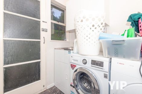 Photo of property in 93 Black Rock Road, Newlands, Wellington, 6037