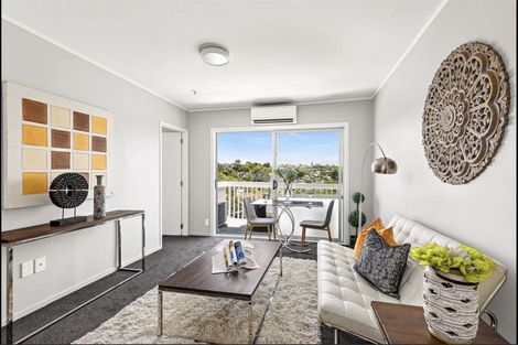 Photo of property in 147a Browns Bay Road, Browns Bay, Auckland, 0630