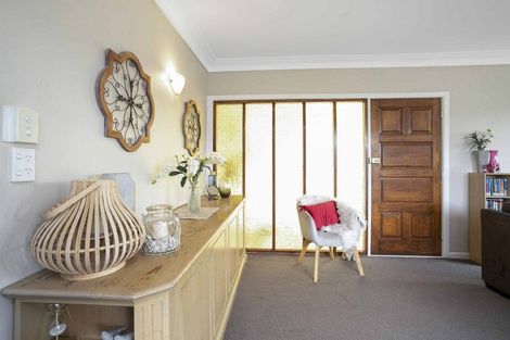 Photo of property in 2 Edmund Hillary Avenue, Papakura, 2110