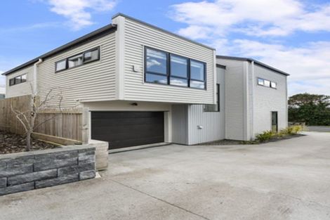 Photo of property in 562a Beach Road, Rothesay Bay, Auckland, 0630