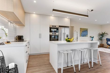 Photo of property in 53a Red Beach Road, Red Beach, 0932