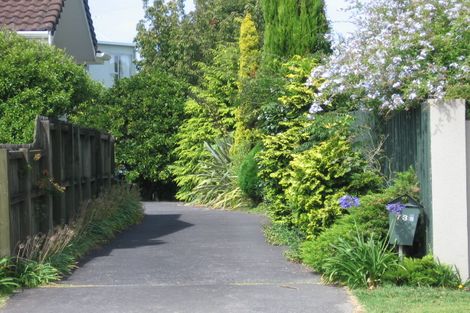 Photo of property in 1/73 Aberdeen Road, Castor Bay, Auckland, 0620