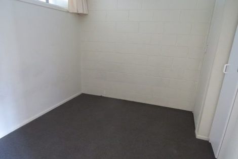 Photo of property in 4/3 Tralee Place, Hillcrest, Hamilton, 3216