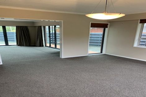 Photo of property in 16 Te Punga Place, Awapuni, Palmerston North, 4412