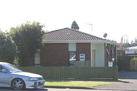Photo of property in 43 Russell Road, Manurewa, Auckland, 2102